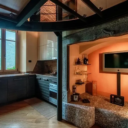 Altido Fabulous Studio, Como View & Shared Garden Riva (Sondrio)