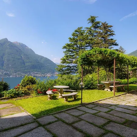 Altido Fabulous Studio, Como View & Shared Garden Riva (Sondrio)