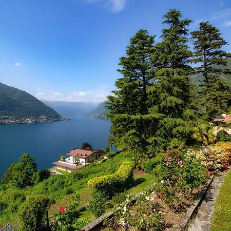 Altido Fabulous Studio, Como View & Shared Garden شقة *